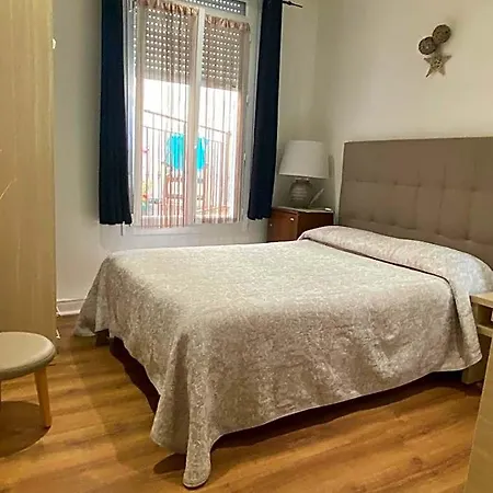 Lutetia Hotel 2*